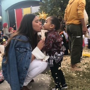 Meet your Posher, Laura